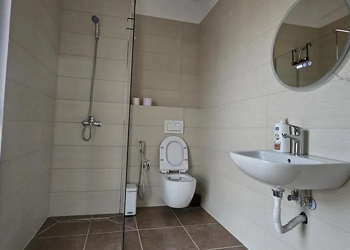 Sm Favorite * Tirana